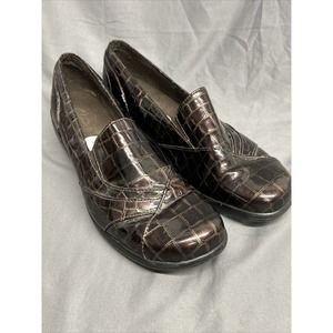 Clarks Shoes Women’s 11M Brown Croc May Marigold Patent Leather Slip-on Loafer